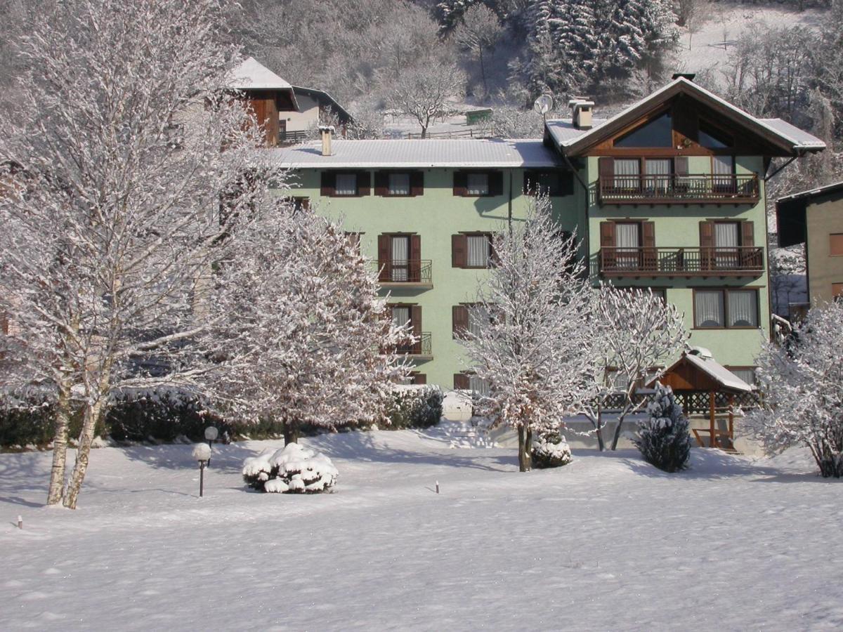 Hotel Miravalle Imer Esterno foto