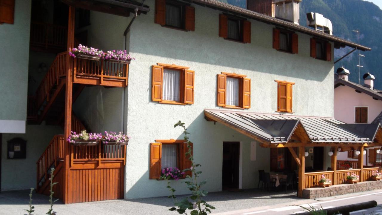 Hotel Miravalle Imer Esterno foto