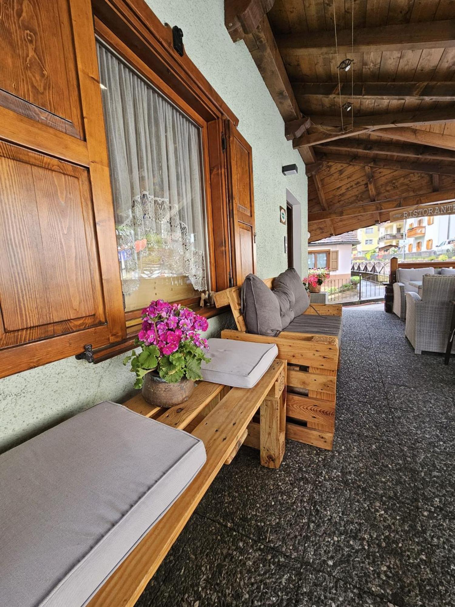 Hotel Miravalle Imer Esterno foto